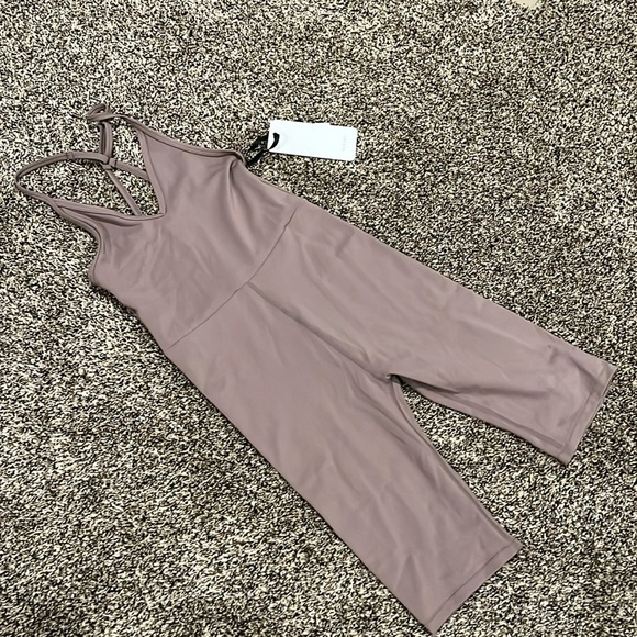 Varley Pants - Varley Revolve Let’s Move Irvine Taupe Bodysuit, NWT